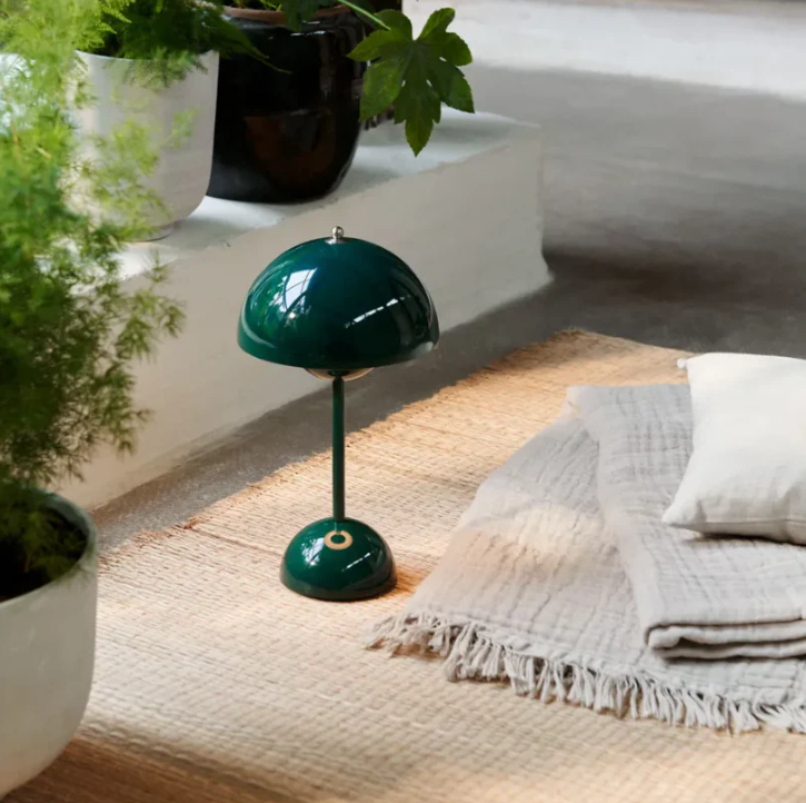 AuraLamp - Rechargeable LED Table Lamp