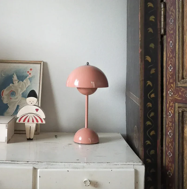 AuraLamp - Rechargeable LED Table Lamp