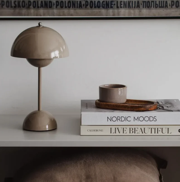 AuraLamp - Rechargeable LED Table Lamp