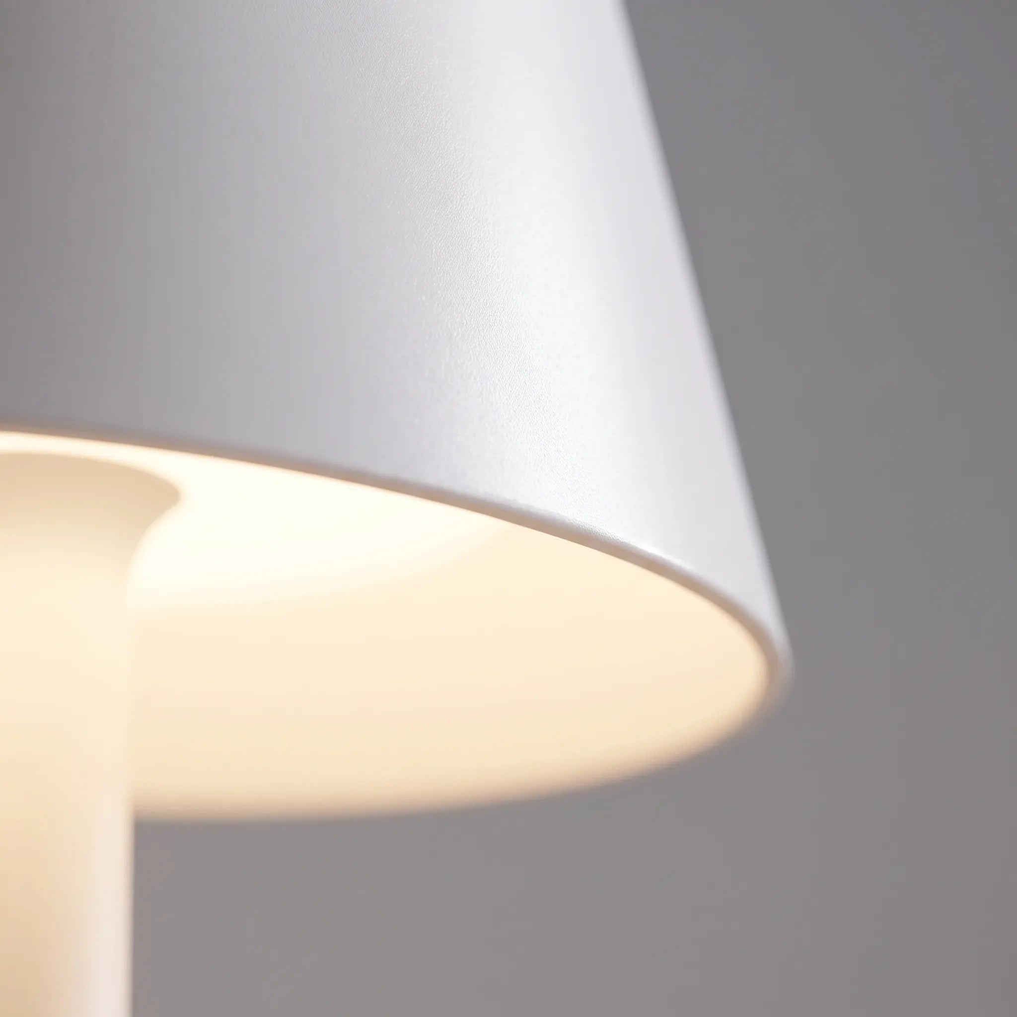 GlowBase - Cordless Rechargeable Table Lamp