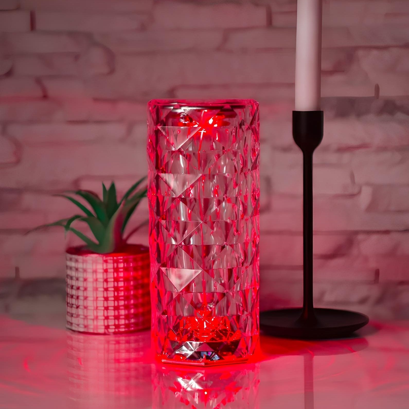 Prismatix - Cylindrical Faceted Table Lamp