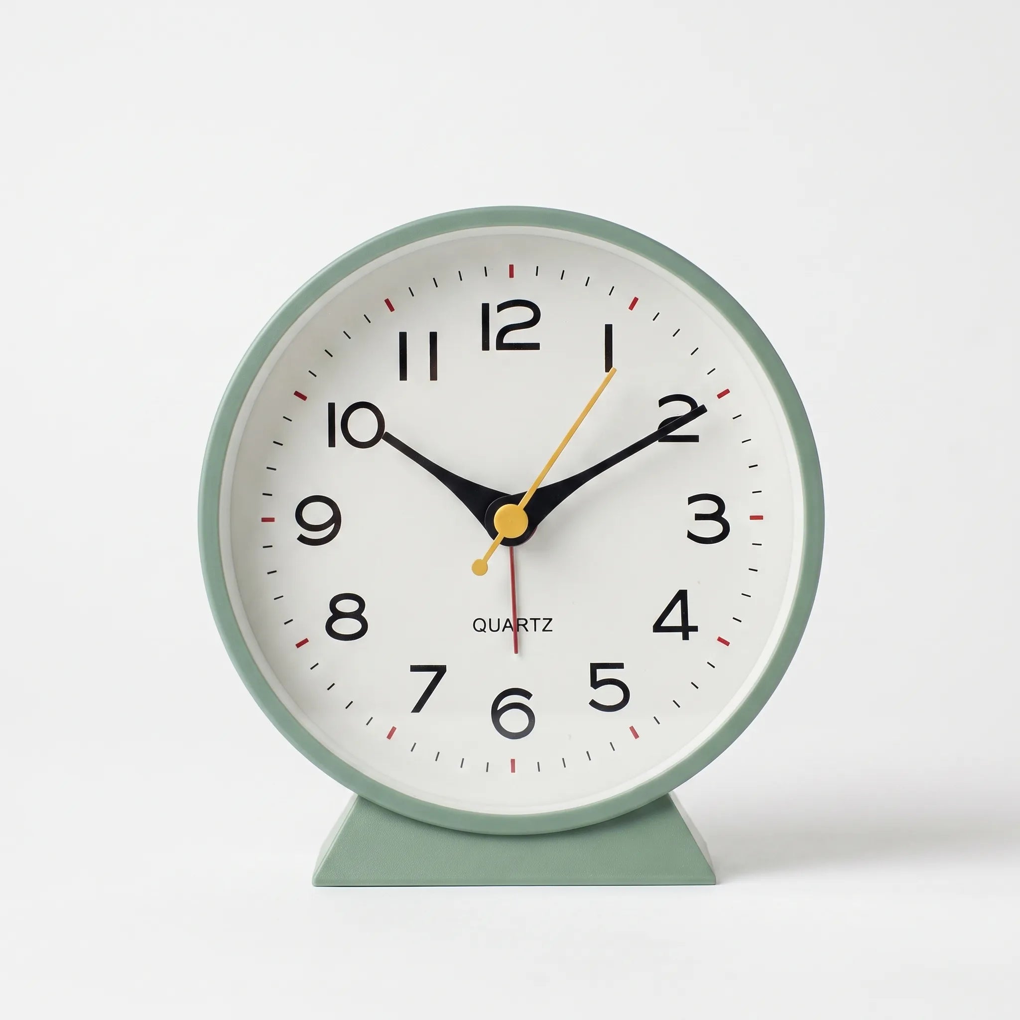 RetroWake - Retro Analogue Desk Alarm Clock