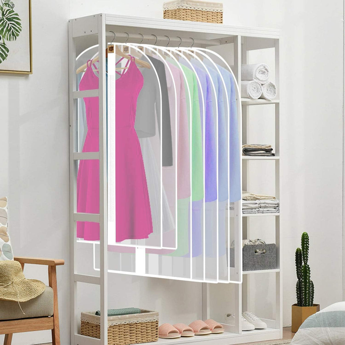 Extra-long garment bag with full-length zip and dual handles for gowns