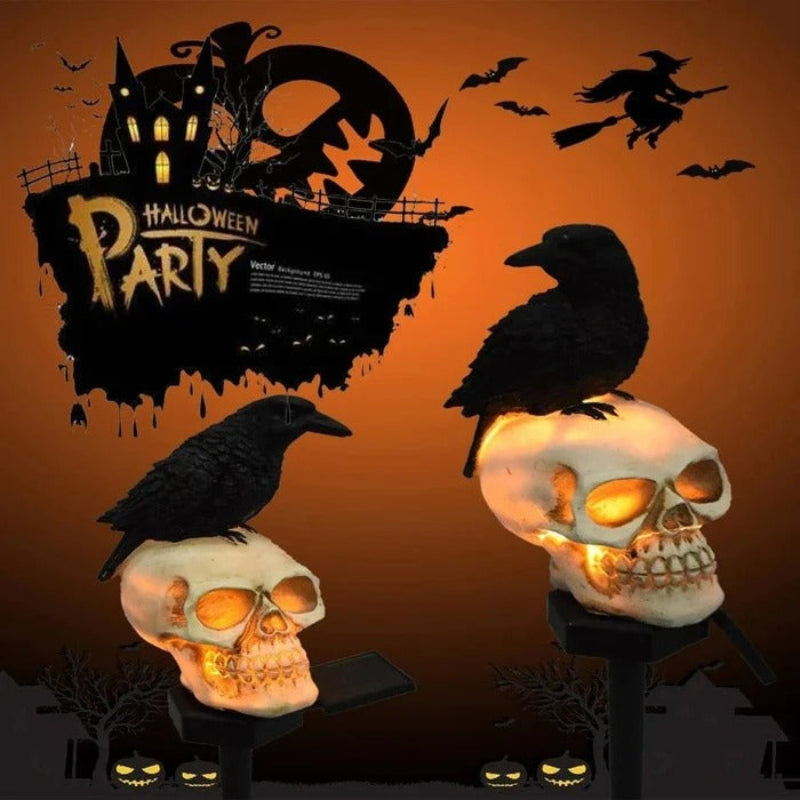 Solar Halloween crow skull garden light